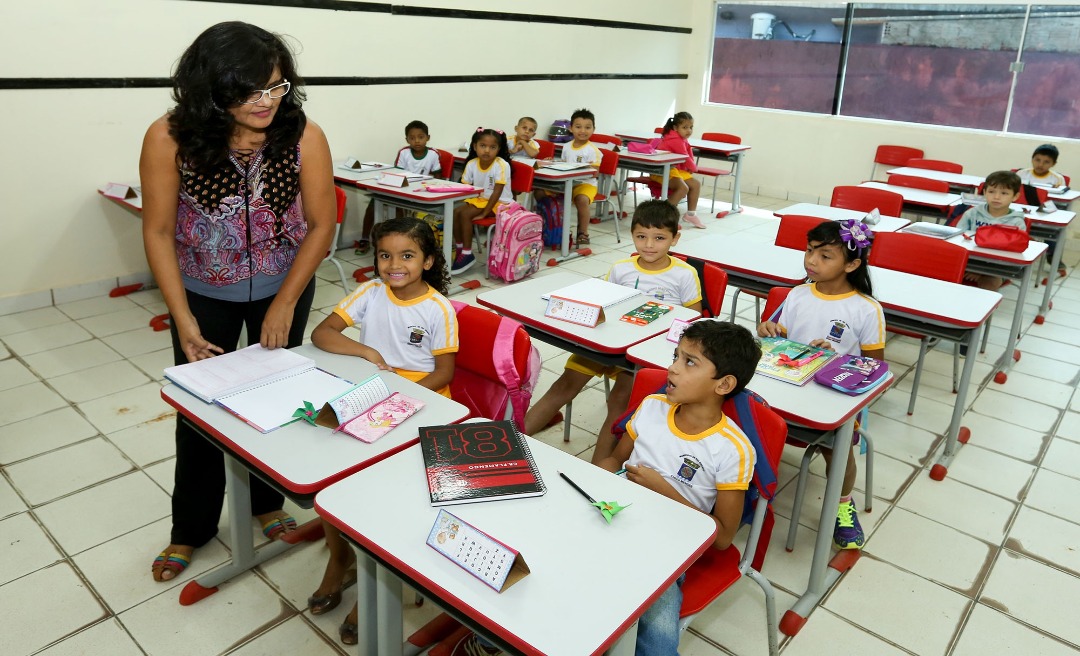 Secretaria Municipal de Educação diz que não há previsão para volta às aulas 